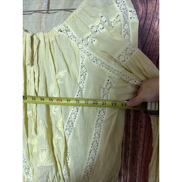 Free People Blouse Boho Yellow Embroidered Sz Small Oversized Off Shoulder Crop - Picture 9 of 9